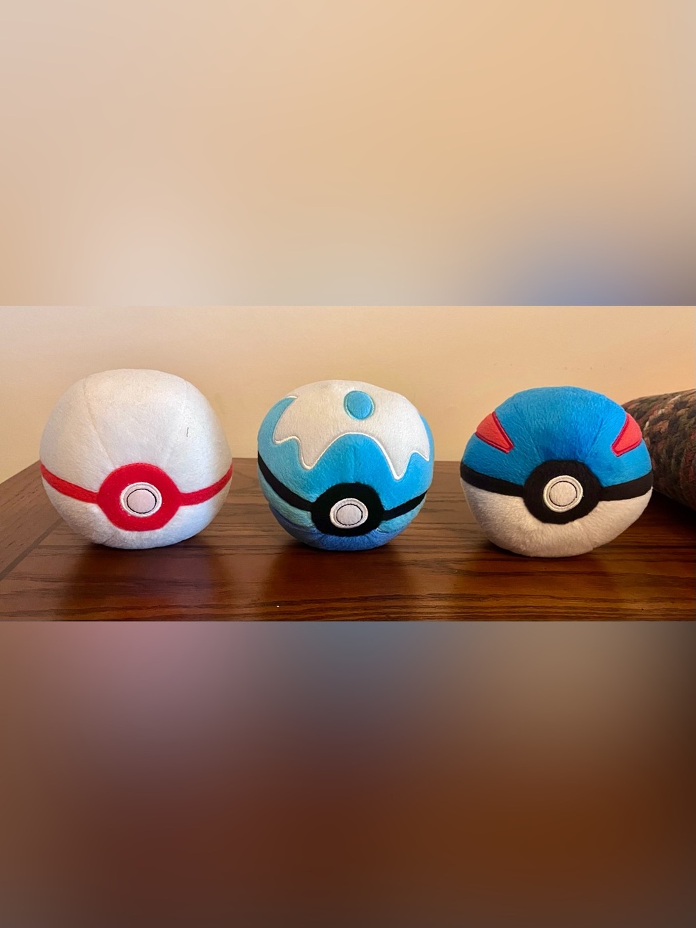 TOMY Pokémon Poké Ball Plush Set of 3